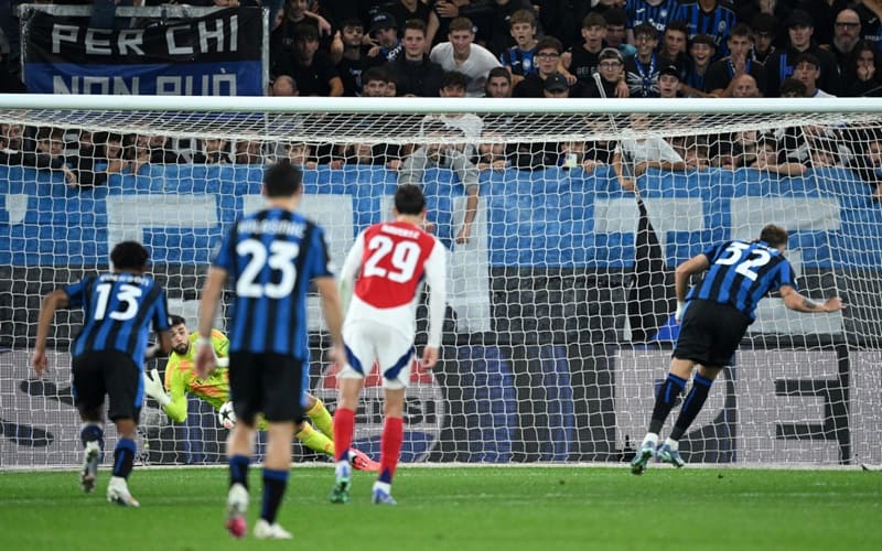 Thủ môn cần tuân thủ quy định chặt chẽ của luật sút penalty